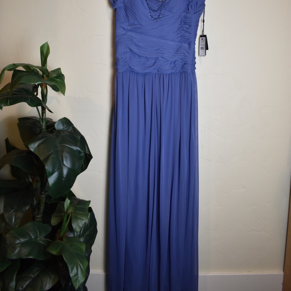 Adrianna Papell Cap Sleeve Stretch Tulle Gown! - Picture 7 of 15